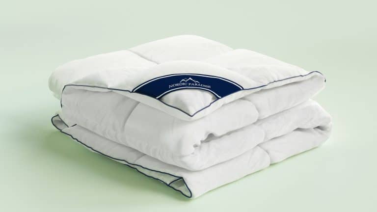 down duvet front angle nordic paradise