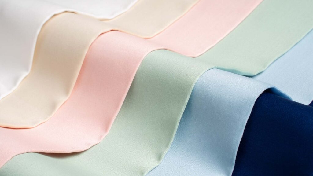 Cotton sateen sheets in 6 colors